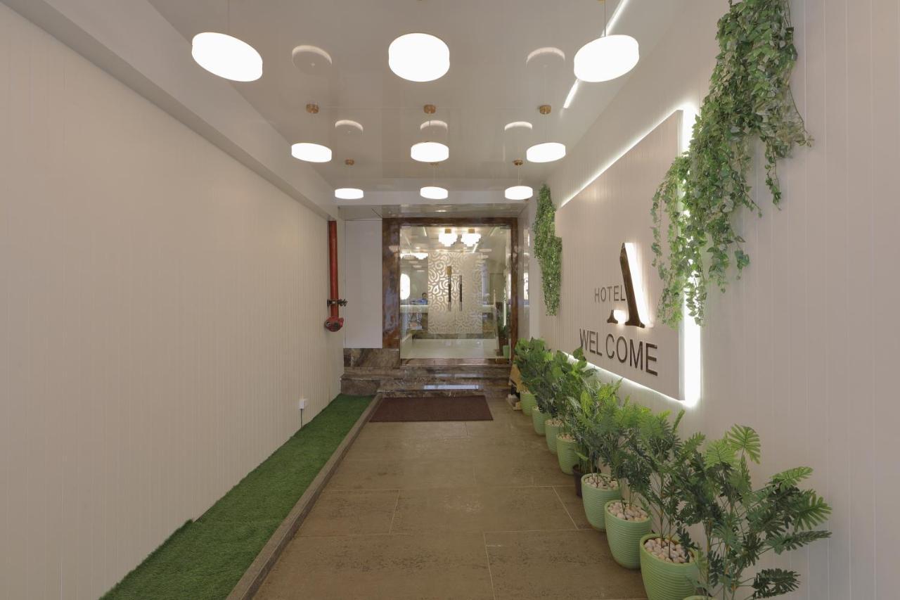 Hotel Ariana Residency ムンバイ エクステリア 写真